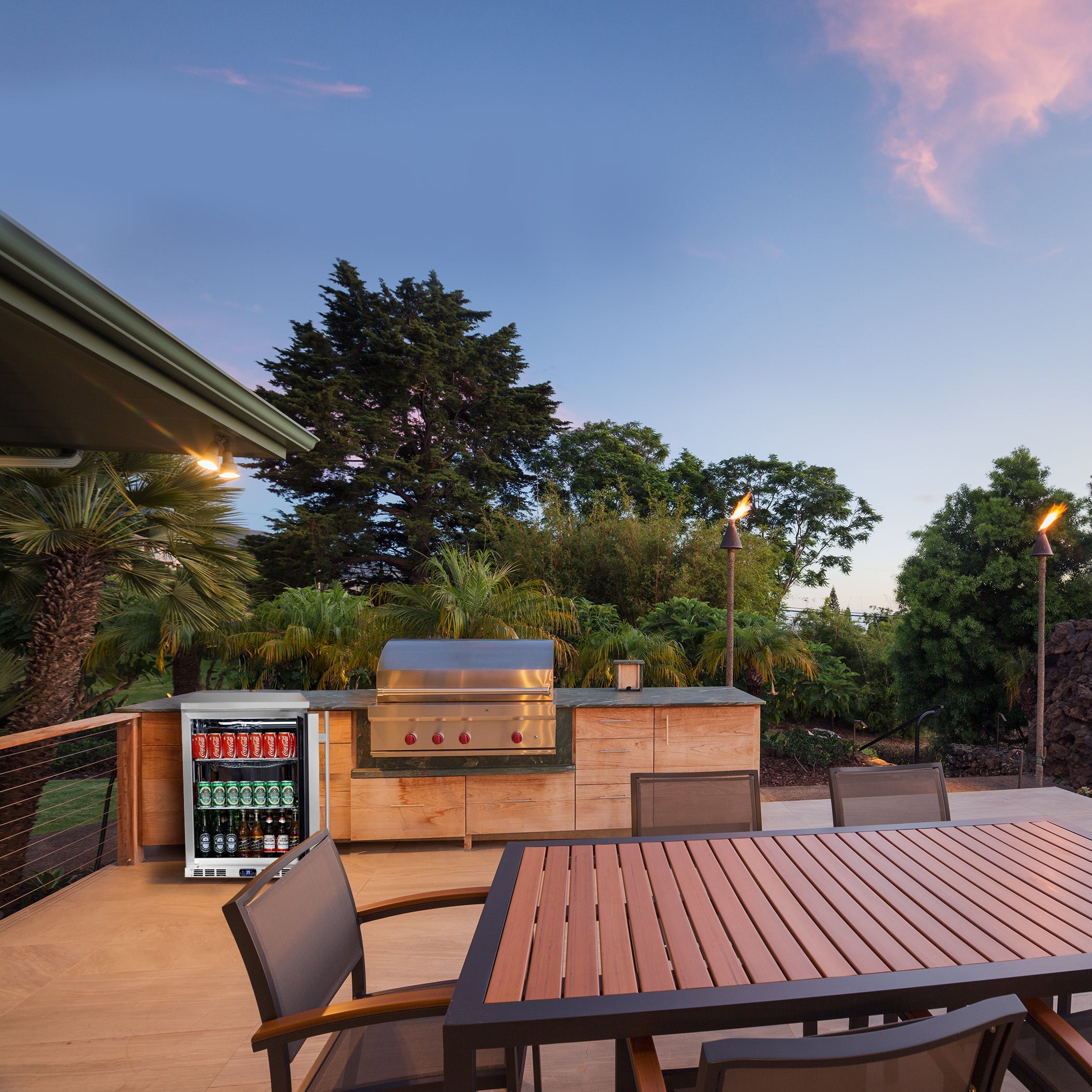 24-Inch Outdoor Beverage Refrigerator